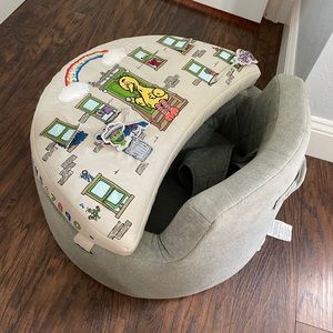 Crate & Kids Busy Baby Activity Chair - Sesame Street